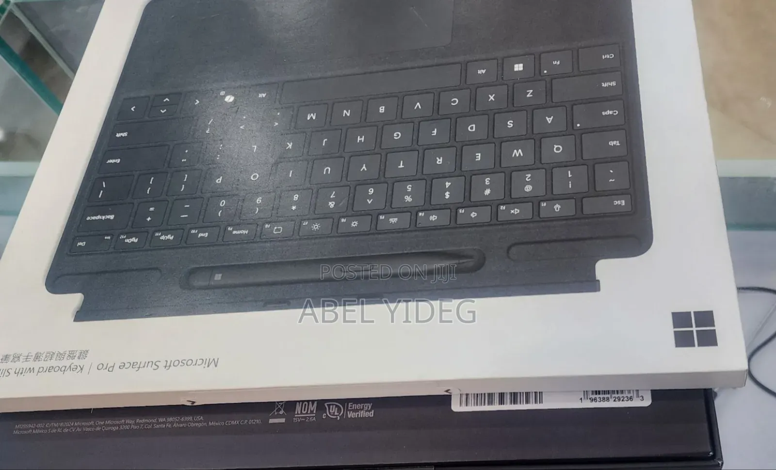 New Microsoft Surface Pro 11th Edition, a Copilot+ PC 16GB SSD 512GB