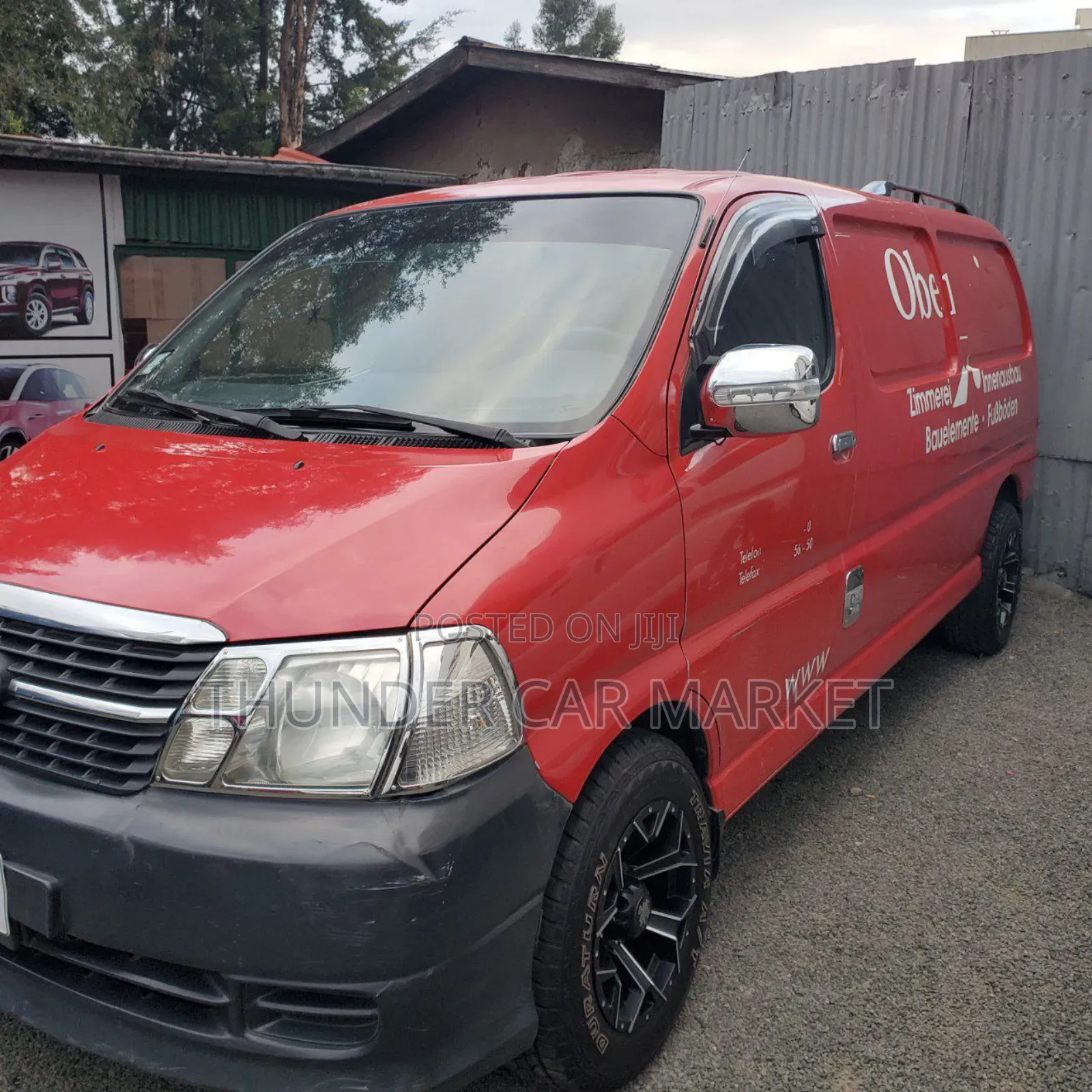 Toyota HiAce 2008 Red