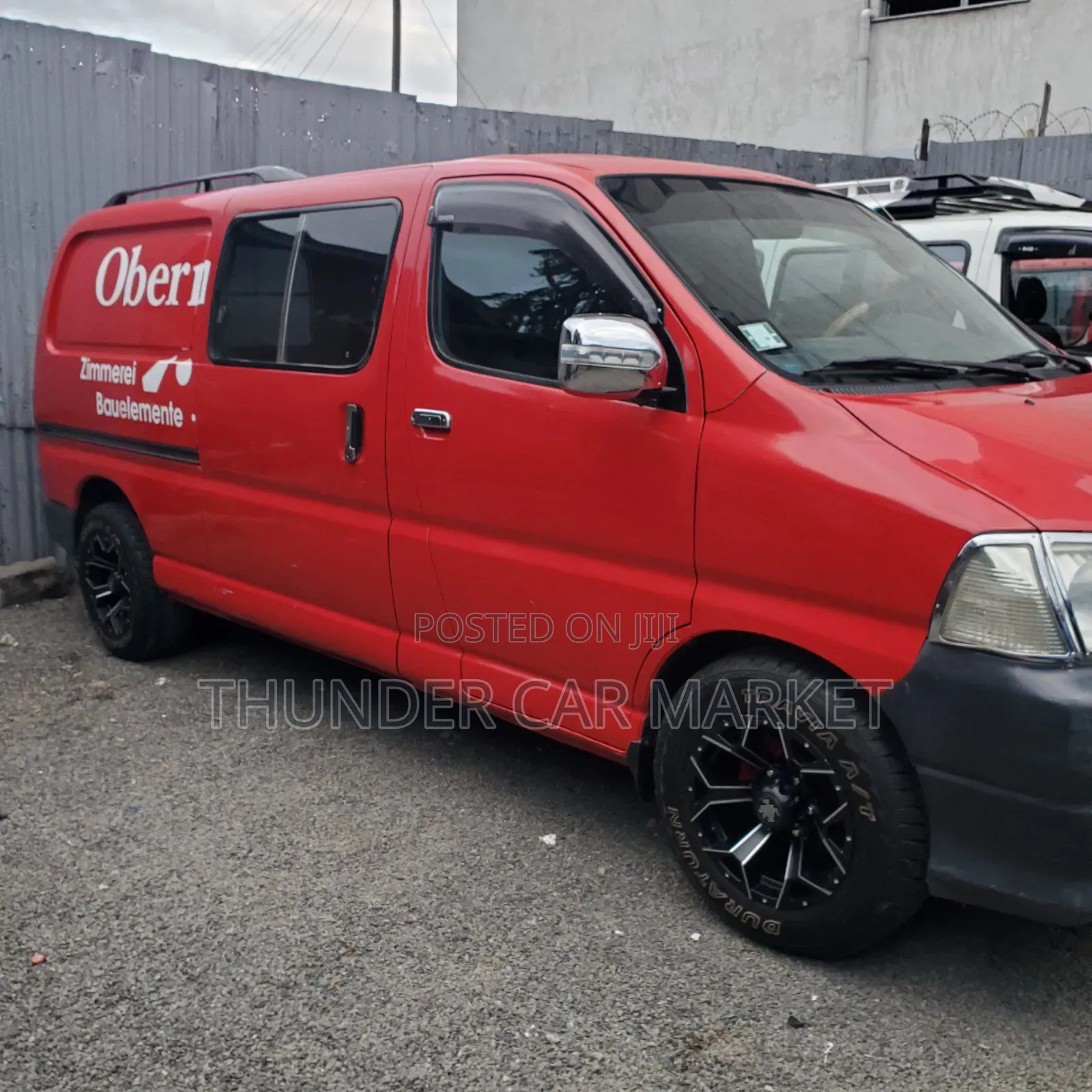 Toyota HiAce 2008 Red