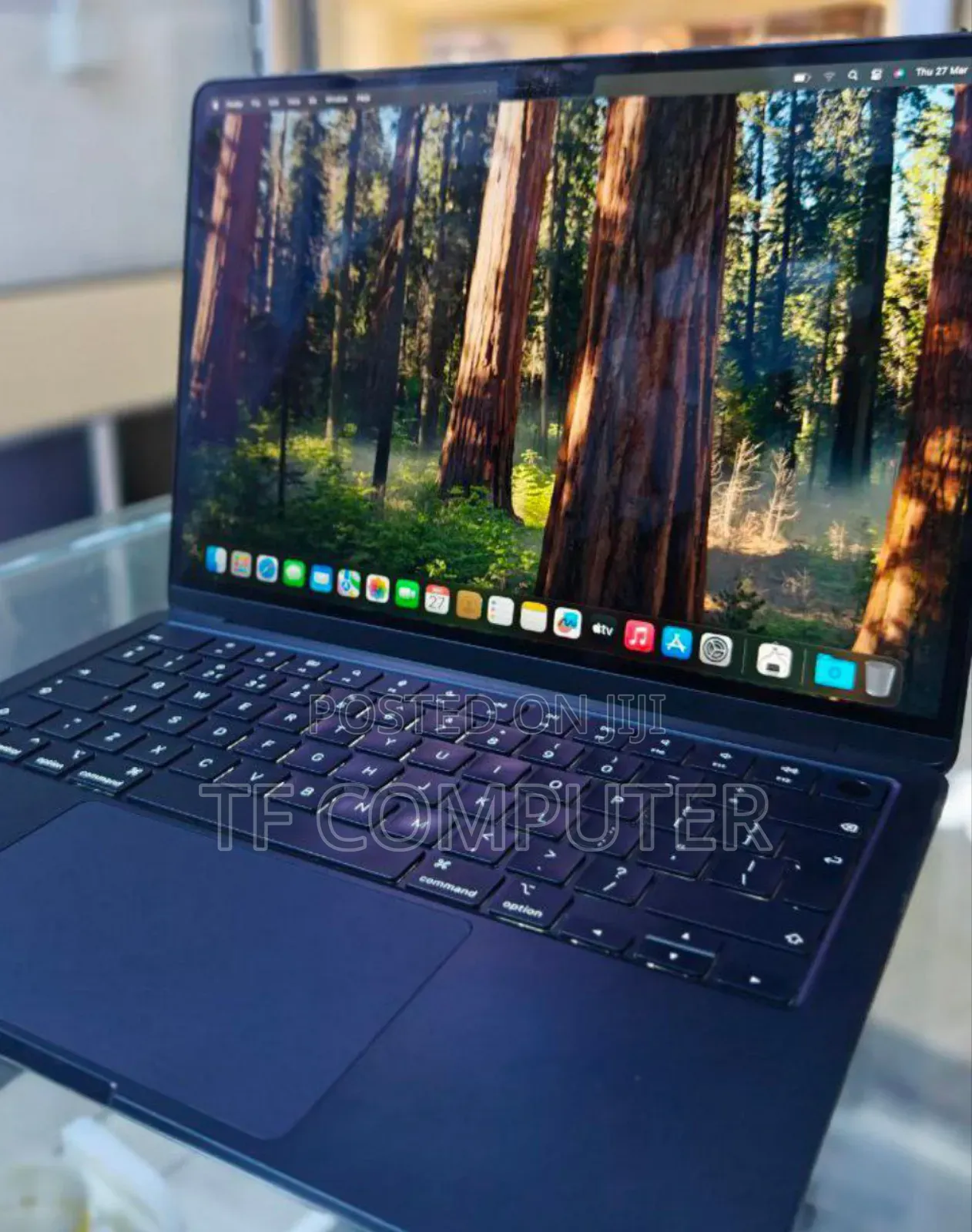 New Laptop Apple MacBook Air 2024 M3 13-Inch 8GB Apple M3 SSD 256GB