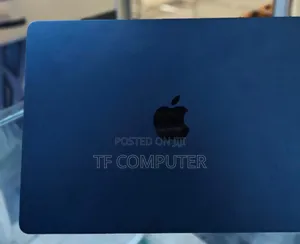 New Laptop Apple MacBook Air 2024 M3 13-Inch 8GB Apple M3 SSD 256GB