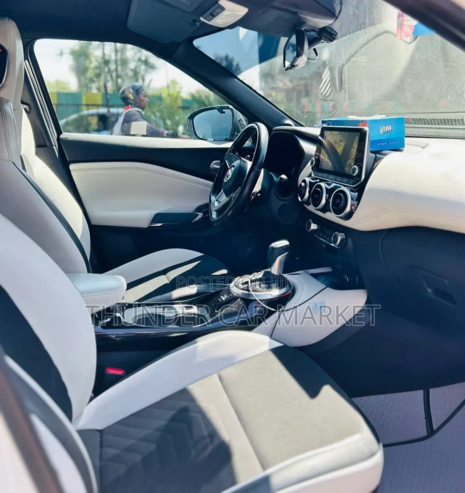 Nissan Juke 2021 White