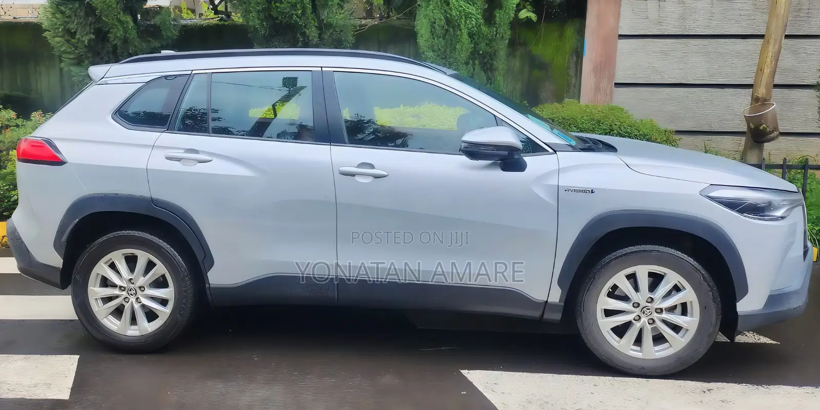 Toyota Corolla Cross Hybrid 2023 Silver