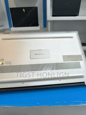 New Laptop Dell Precision 15 3551 16GB Intel Core I9 SSD 512GB