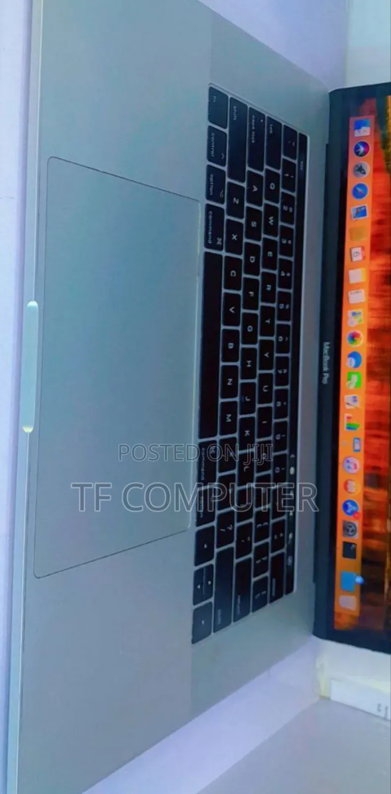 New Laptop Apple MacBook Pro 2017 16GB Intel Core I7 SSD 256GB