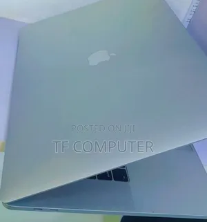 New Laptop Apple MacBook Pro 2017 16GB Intel Core I7 SSD 256GB