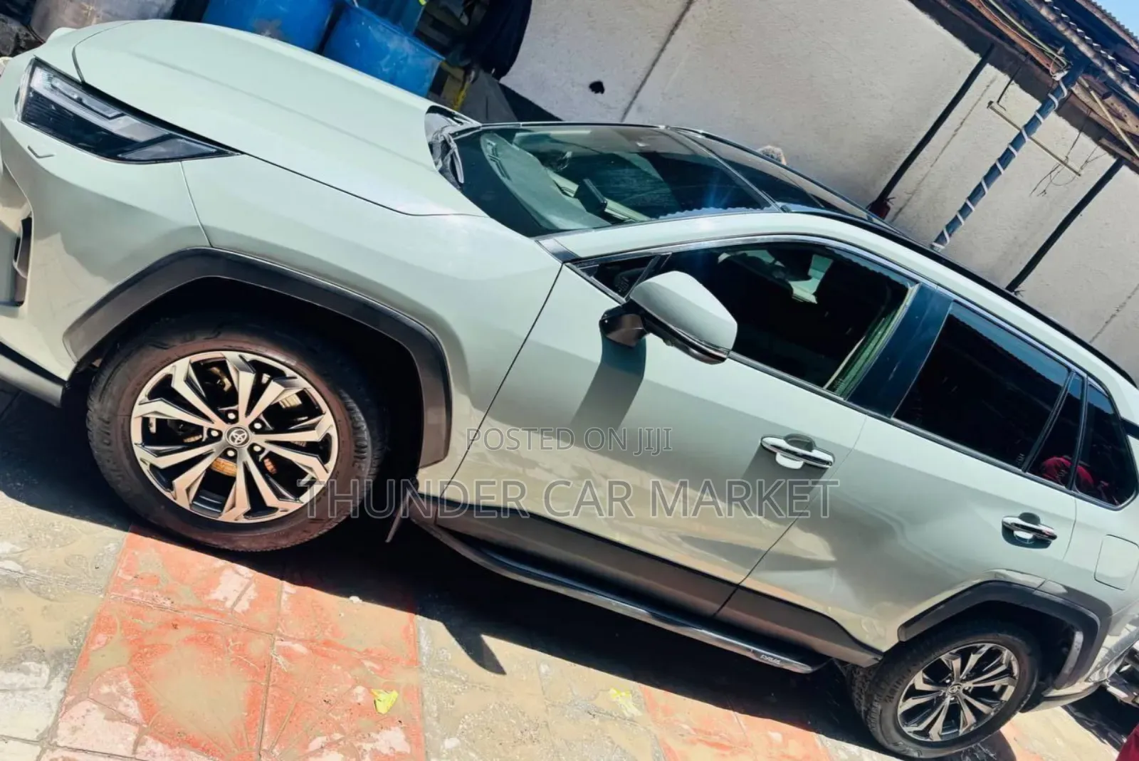 Toyota RAV4 2022 Gray