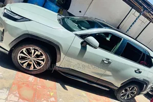 Toyota RAV4 2022 Gray