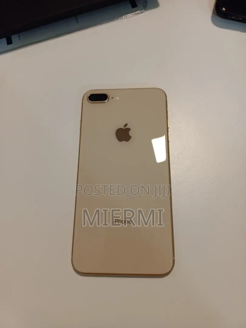 New Apple iPhone 8 Plus 64 GB Gold