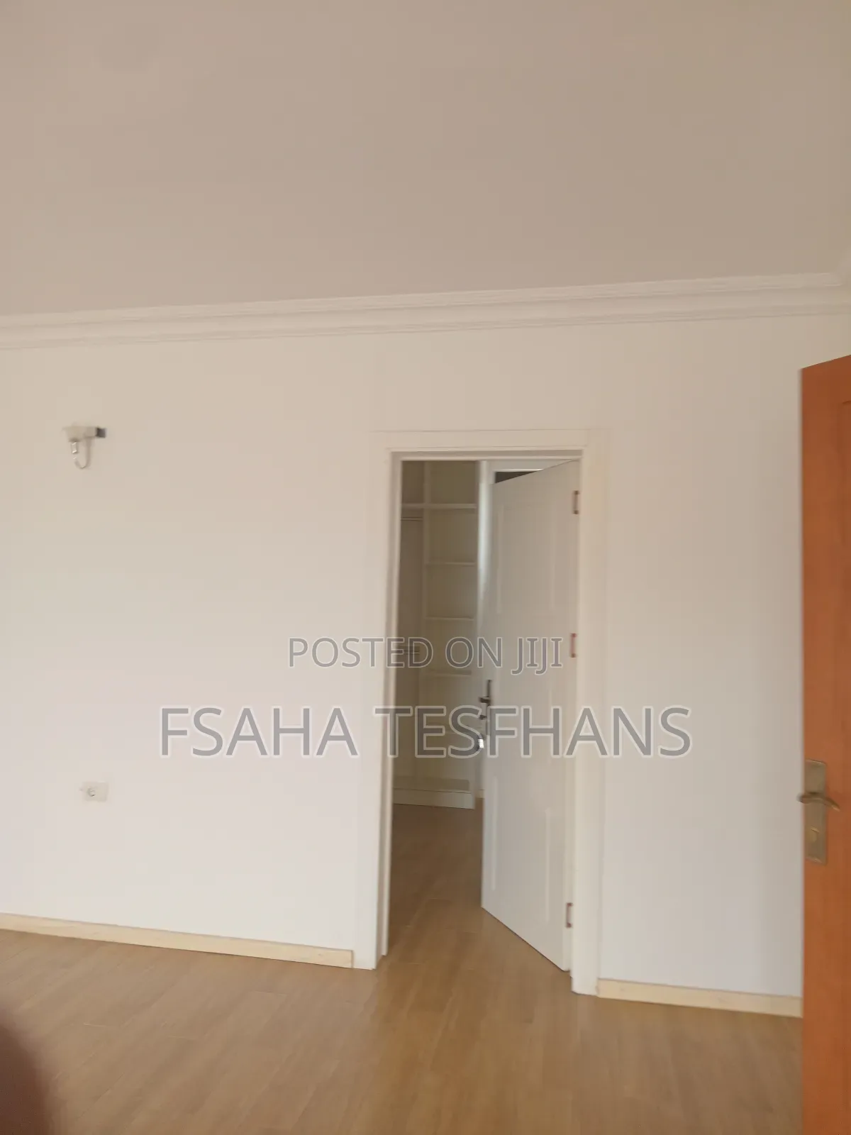 5bdrm House in G+2 House, Bole for rent