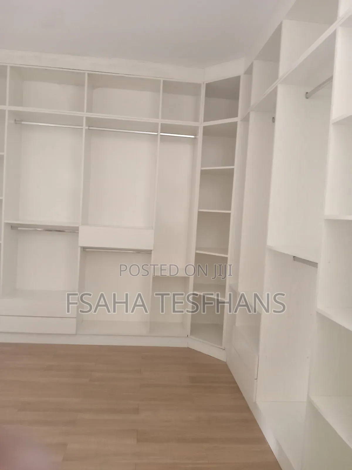 5bdrm House in G+2 House, Bole for rent