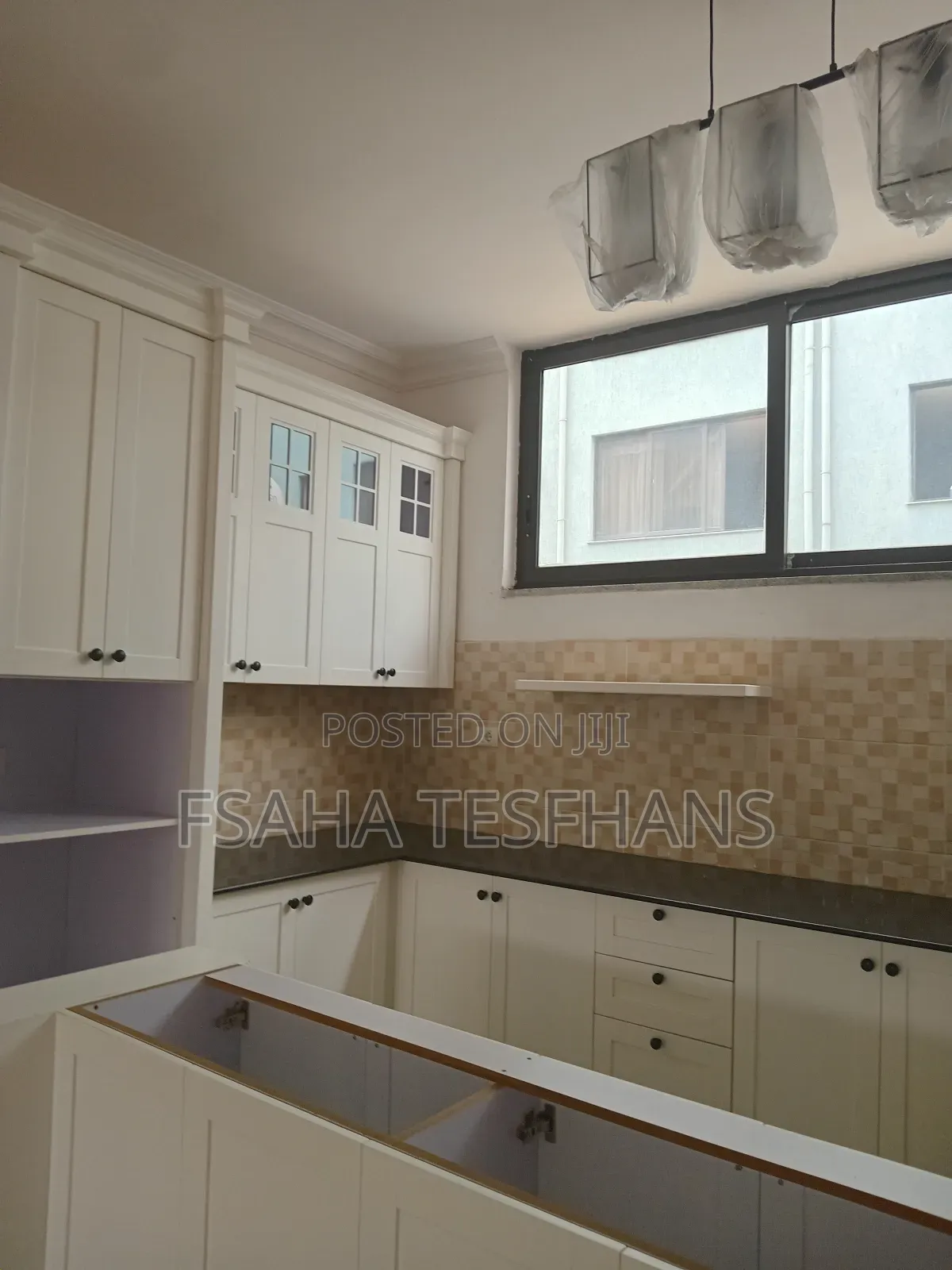6bdrm House in G+2 House, Bole for rent