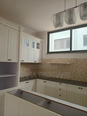 6bdrm House in G+2 House, Bole for rent