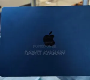 New Laptop Apple MacBook Air 2024 M3 13-Inch 8GB Apple M3 SSD 256GB