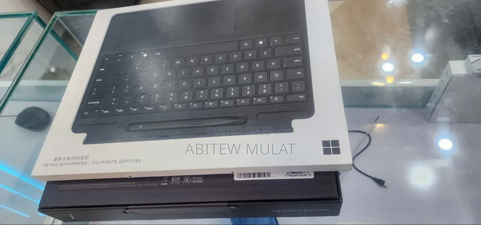 New Microsoft Surface Pro 11th Edition, a Copilot+ PC 16GB SSD 512GB