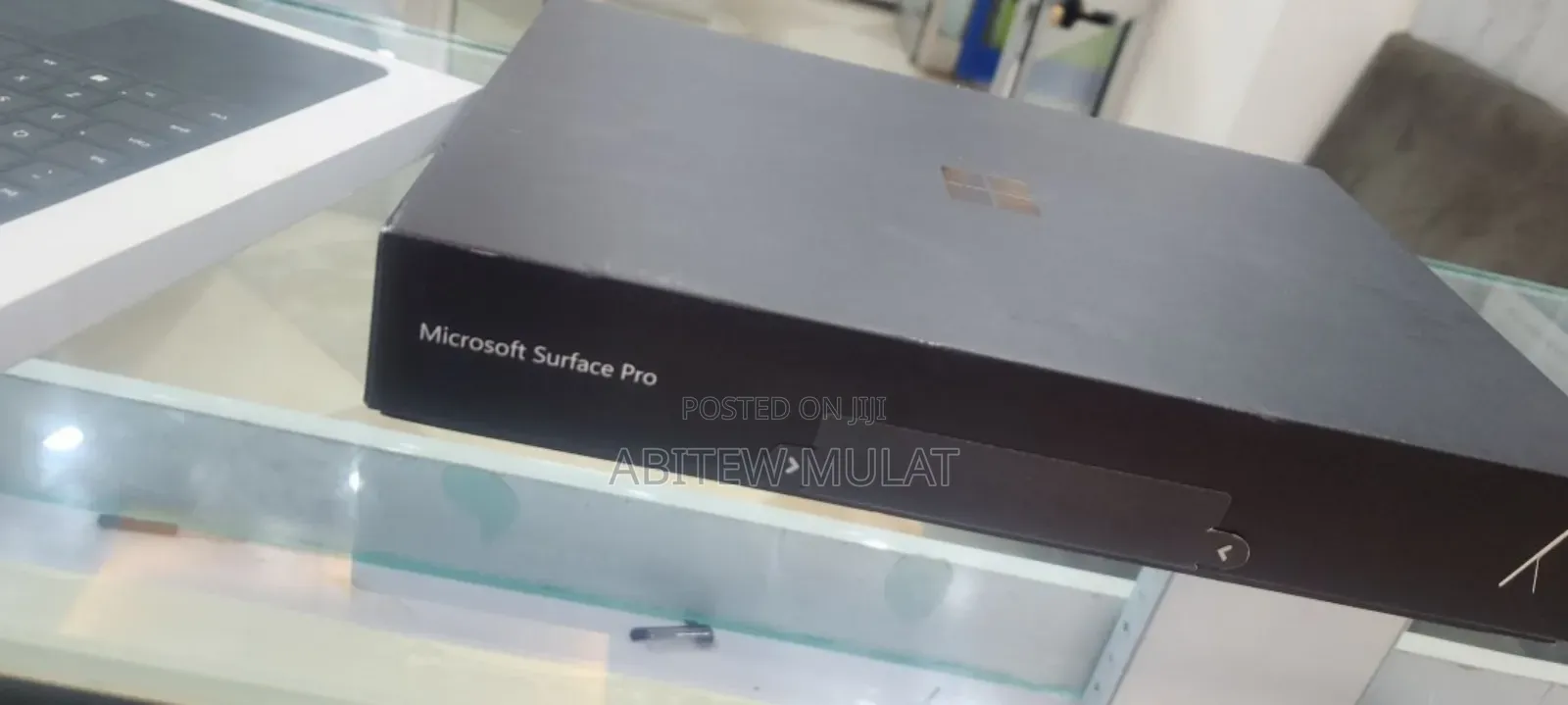 New Microsoft Surface Pro 11th Edition, a Copilot+ PC 16GB SSD 512GB