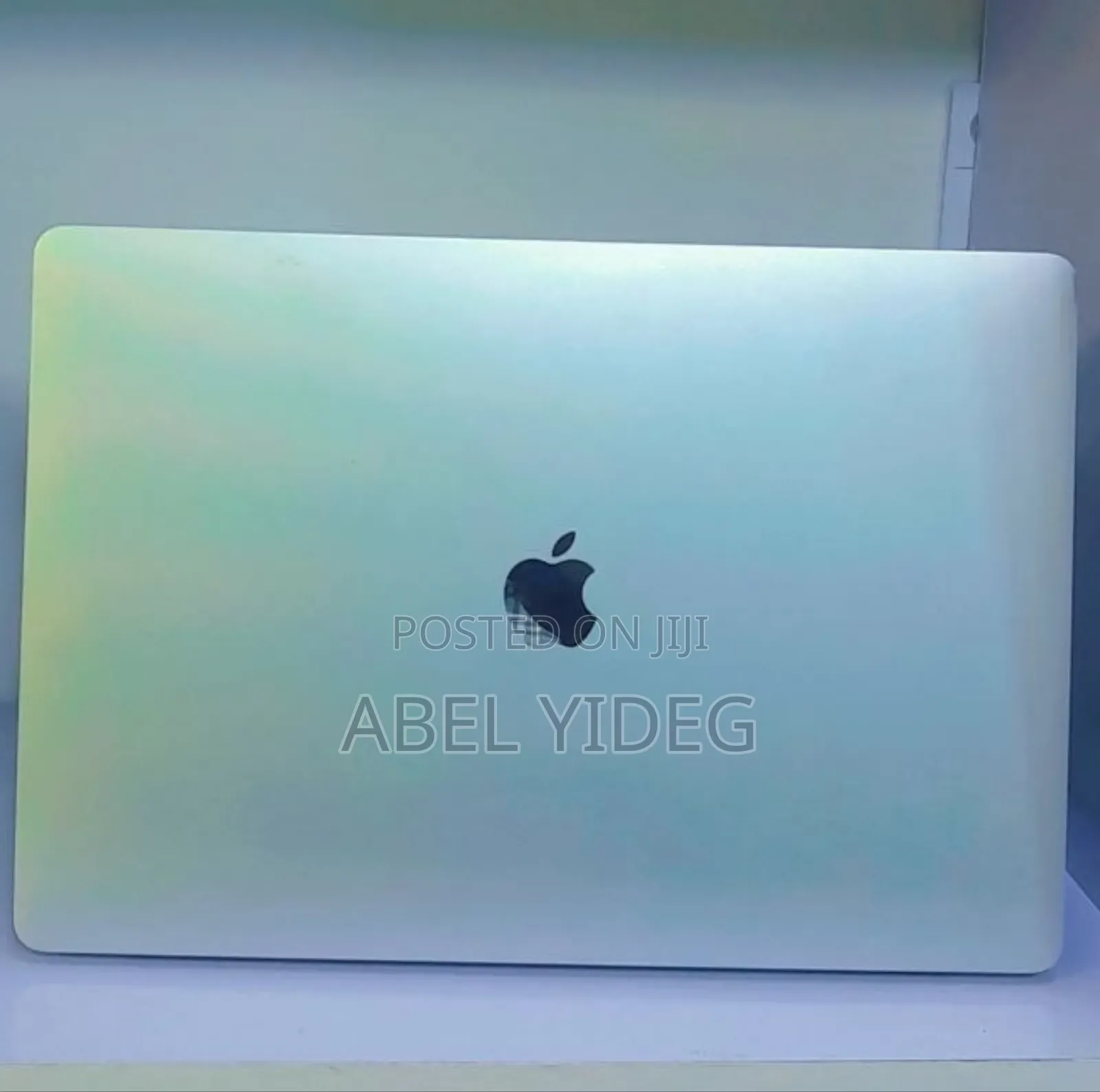 New Laptop Apple MacBook Pro 2017 16GB Intel Core I7 SSD 256GB