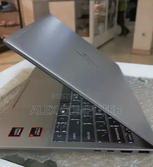 New Laptop HP Pavilion 13 16GB AMD Ryzen 5 SSD 512GB