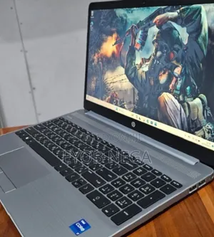 New Laptop HP 250 G8 16GB Intel Core I7 SSD 512GB