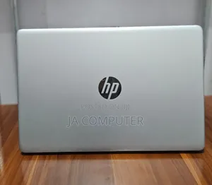 New Laptop HP 250 G10 16GB Intel Core I7 SSD 512GB