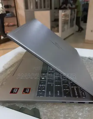 New Laptop HP 16GB AMD Ryzen 5 SSD 512GB