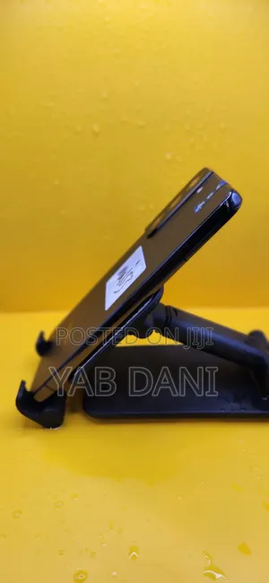 New Samsung Galaxy S22 5G 128 GB Black