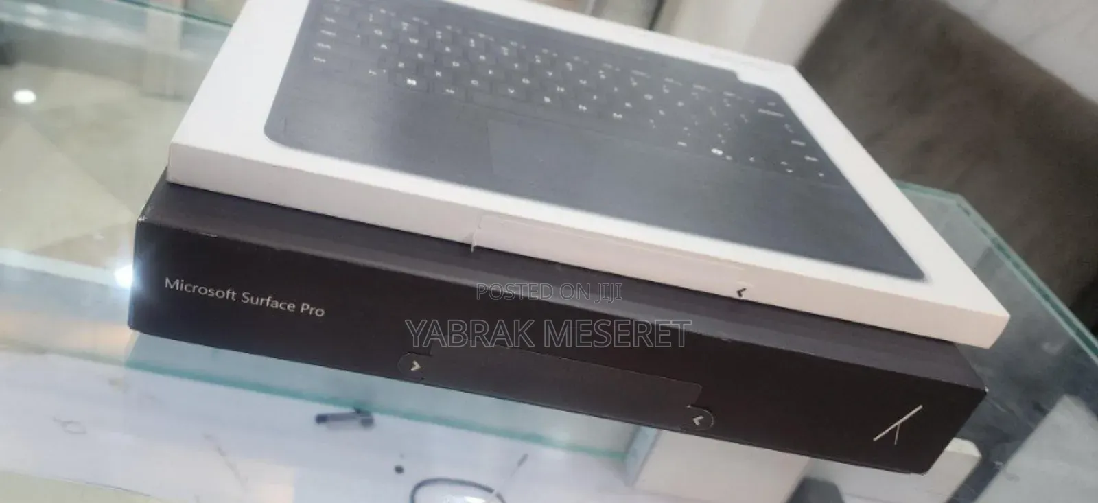 New Microsoft Surface Pro 11th Edition, a Copilot+ PC 16GB SSD 512GB