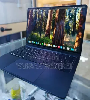 Photo - New Laptop Apple MacBook Air 2024 M3 13-Inch 8GB Apple M3 SSD 256GB