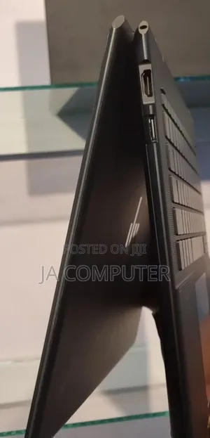 New Laptop HP Spectre 16GB Intel Core I7 SSD 1T