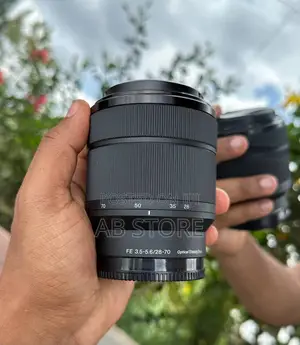 Photo - Sony Kit Lens 28-70mm Brand New With Full Accessories