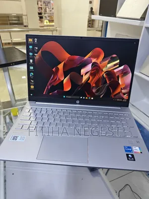 Photo - New Laptop HP Pavilion 15 16GB Intel Core I5 SSD 1T