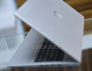 New Laptop HP 8GB AMD Ryzen 5 SSD 512GB