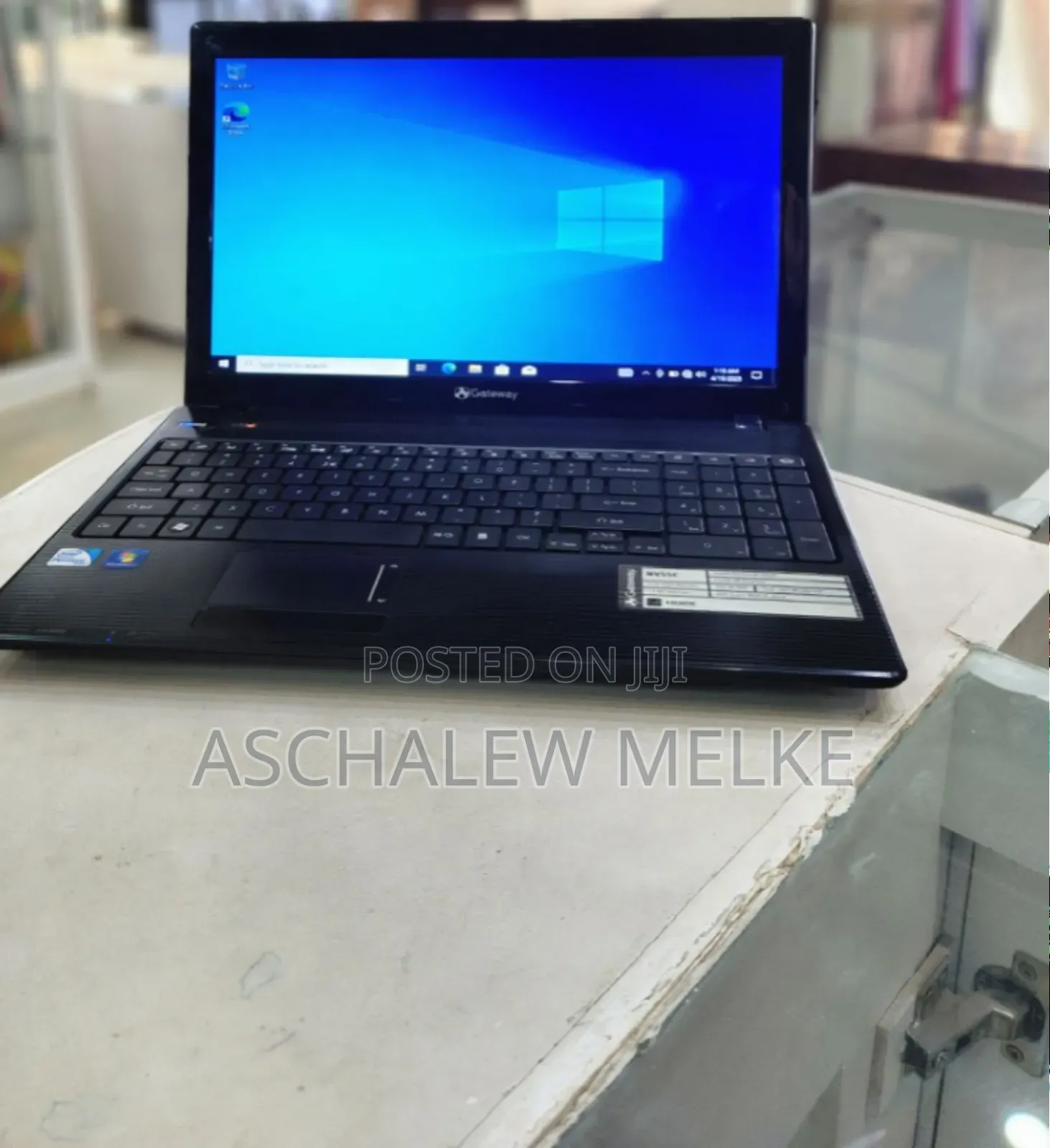 Laptop Gateway CX2619 4GB Intel Pentium SSD 160GB