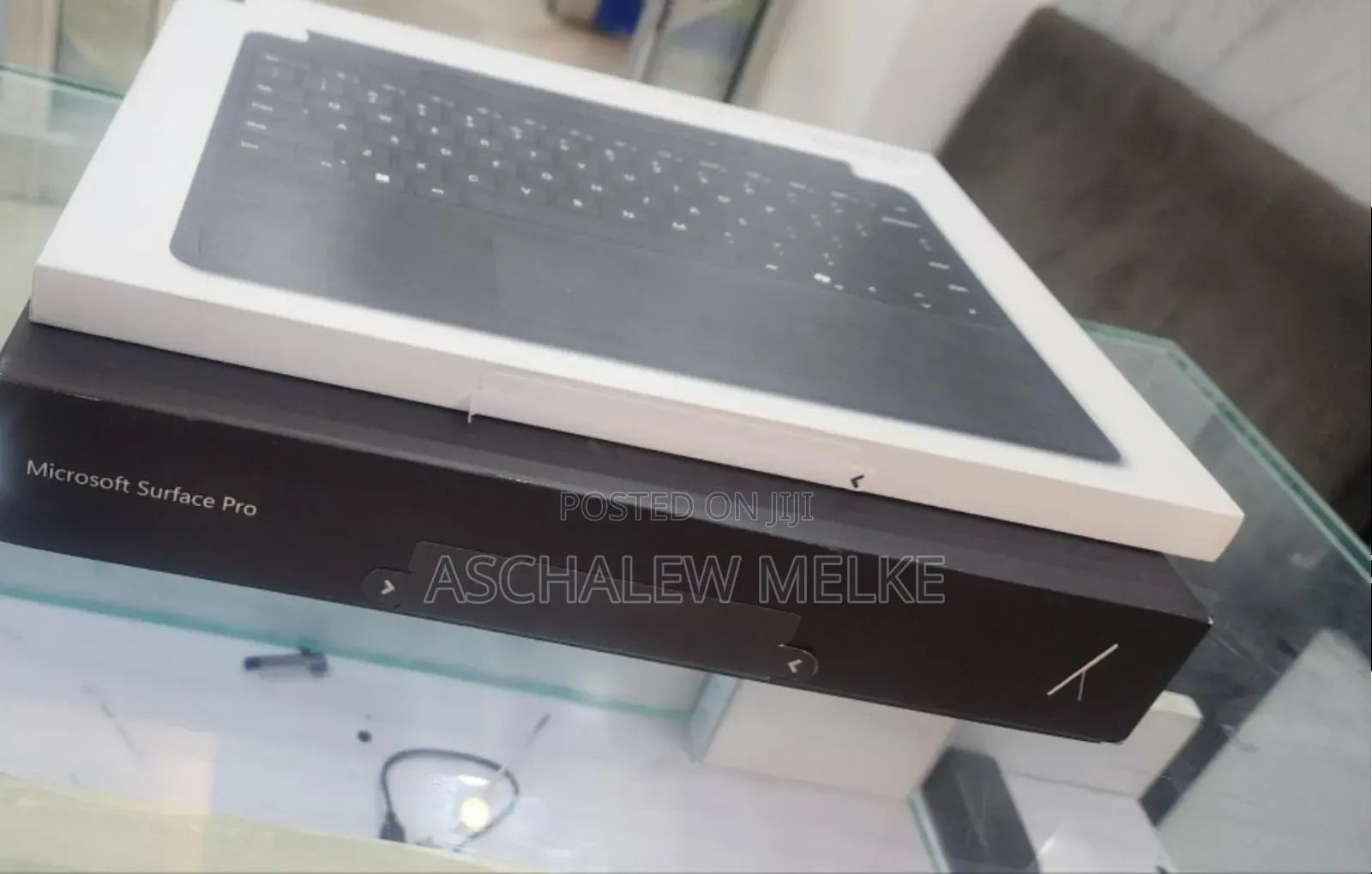 New Microsoft Surface Pro 11th Edition, a Copilot+ PC 16GB SSD 512GB