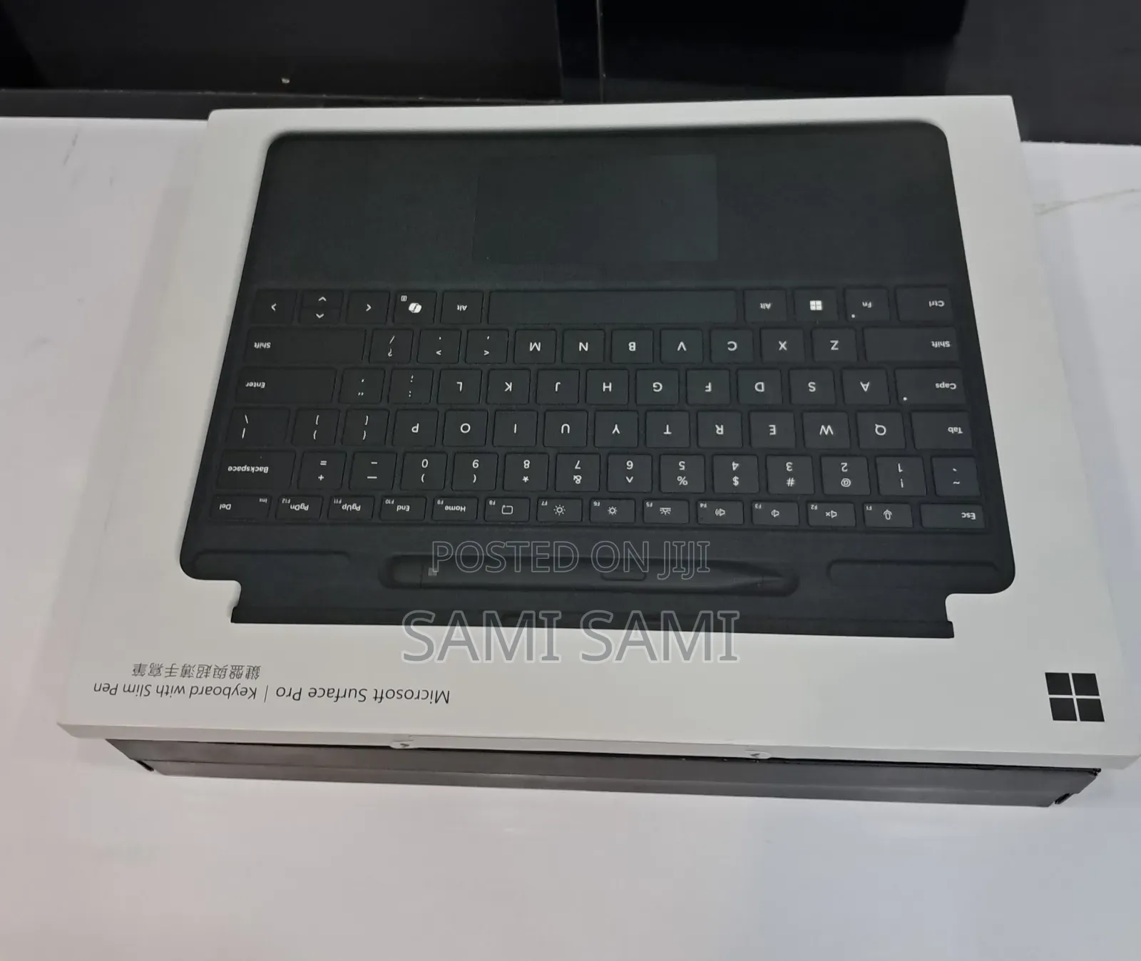 New Microsoft Surface Pro 11th Edition, a Copilot+ PC 16GB SSD 512GB