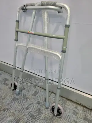 Photo - Walker Is Adjustable፪噥walker With Two Front Wheels