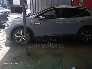 Volkswagen ID.4 2023 Gray