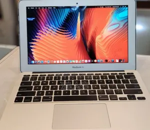 Laptop Apple MacBook Air 2011 4GB Intel Core I5 SSD 128GB