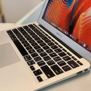 New Laptop Apple MacBook Air 2011 4GB Intel Core I5 SSD 128GB