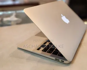 Laptop Apple MacBook Air 2011 4GB Intel Core I5 SSD 128GB