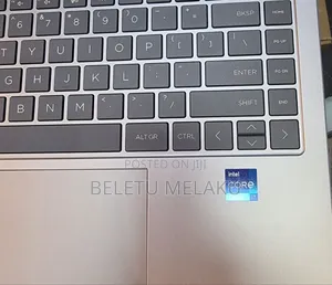 New Laptop HP 250 G10 16GB Intel Core I7 SSD 512GB