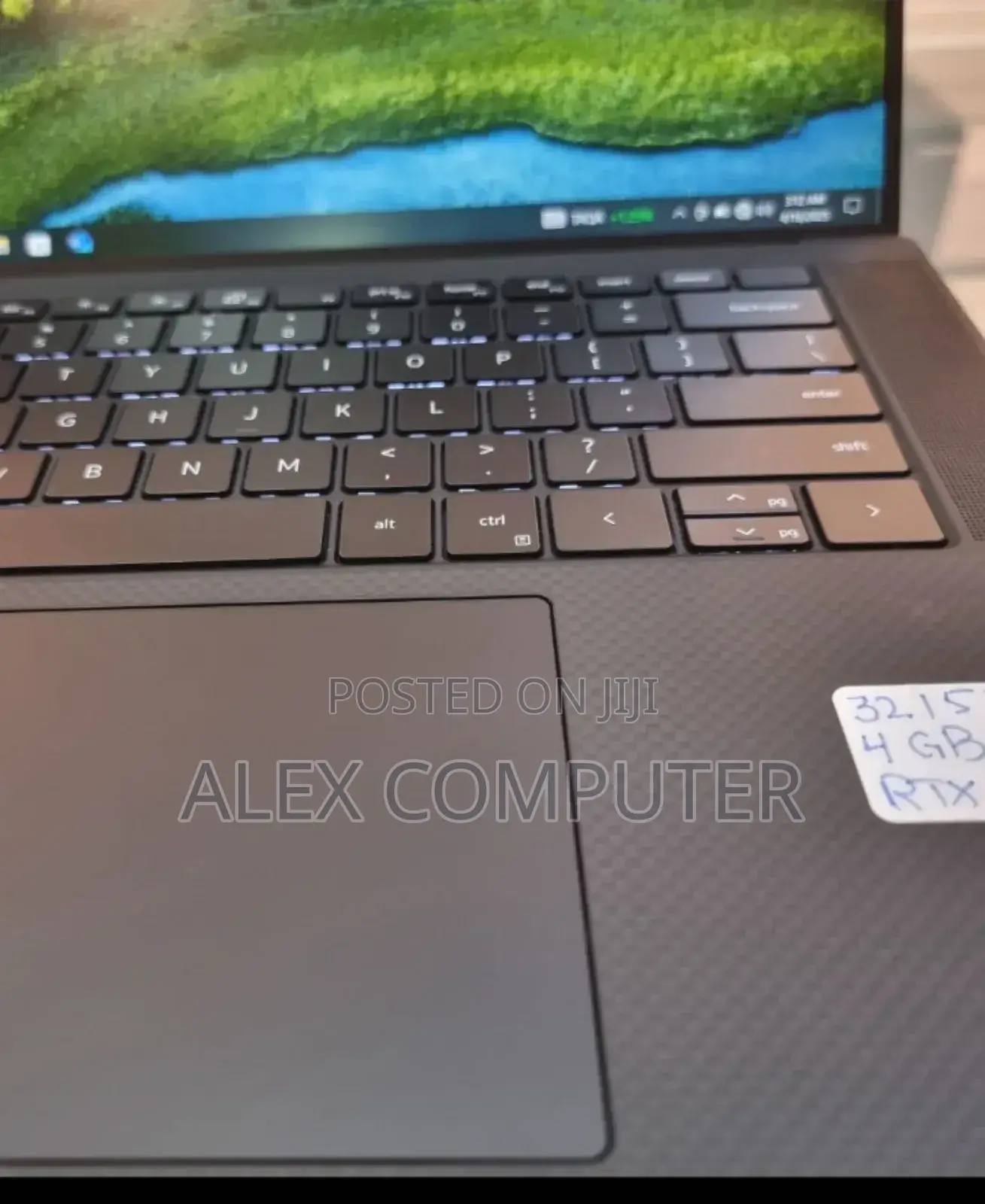 New Laptop Dell Precision 15 3520 16GB Intel Core I7 SSD 512GB