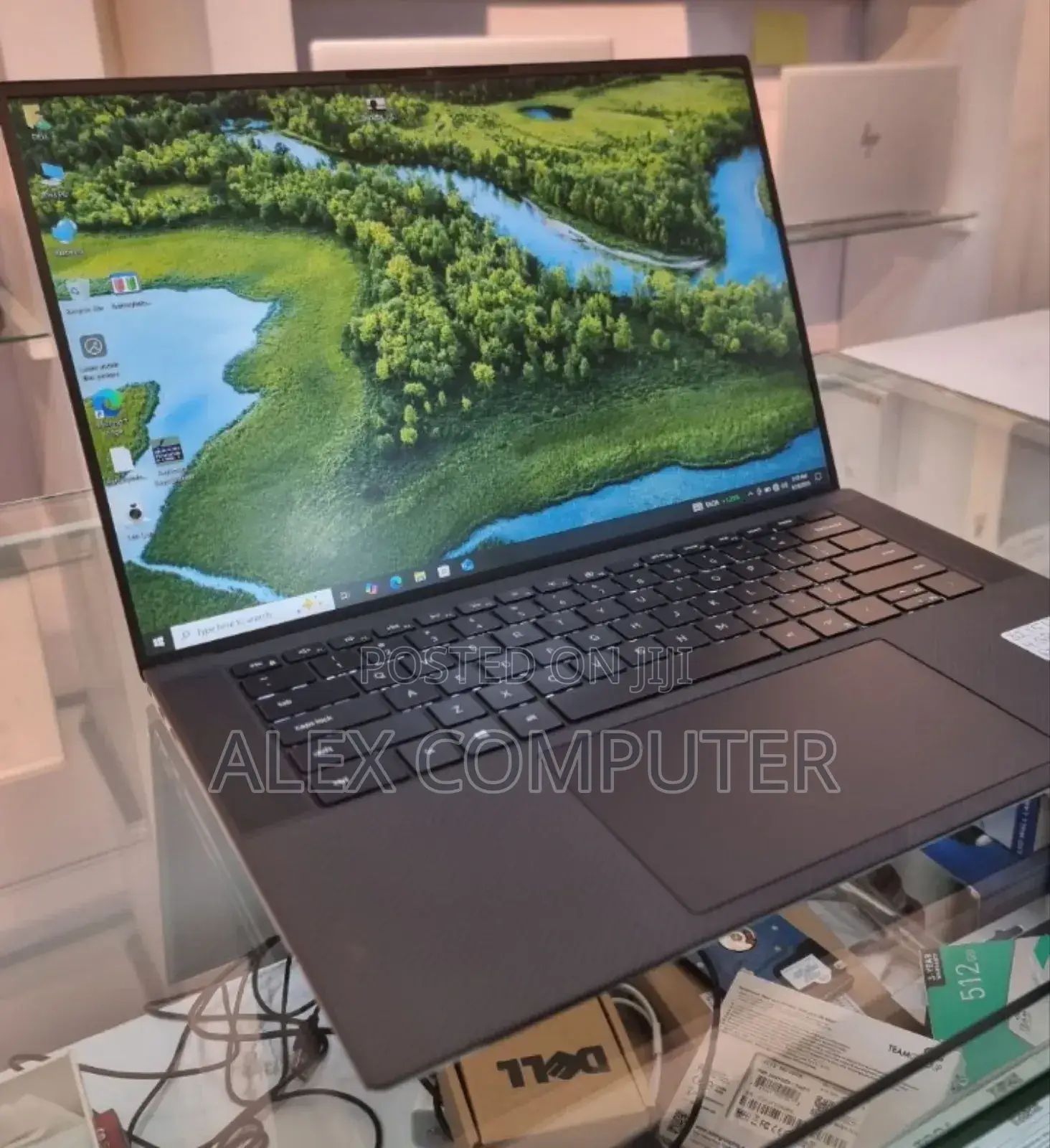 New Laptop Dell Precision 15 3520 16GB Intel Core I7 SSD 512GB