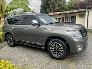 Nissan Patrol 2016 Silver