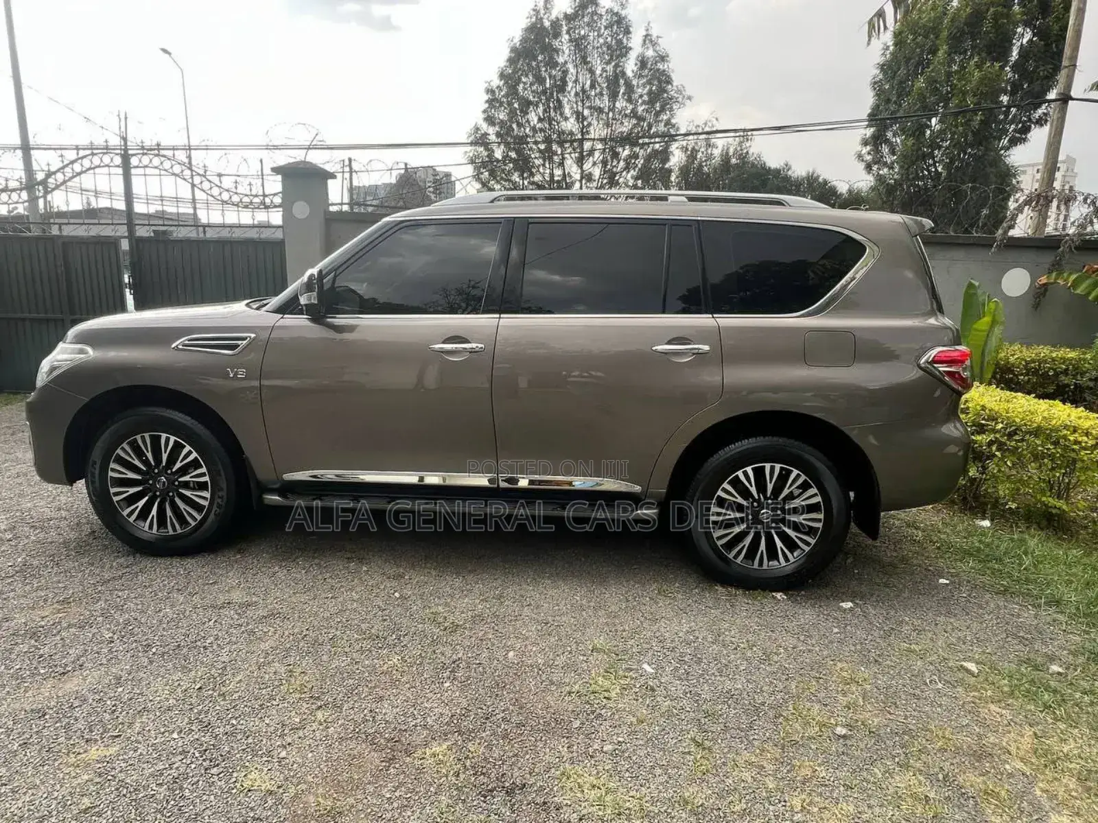 Nissan Patrol 2016 Silver