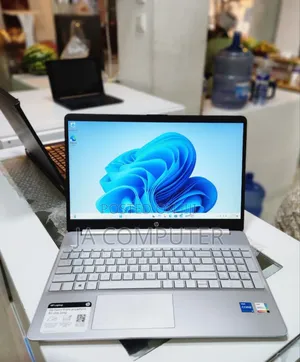 New Laptop HP Stream Notebook 8GB Intel Core I5 SSD 512GB