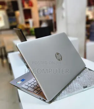 New Laptop HP Stream Notebook 8GB Intel Core I5 SSD 512GB