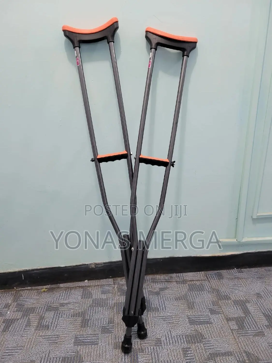 Pair Of,Crutches፼覦easily With Euro-Style Clip. Crutch