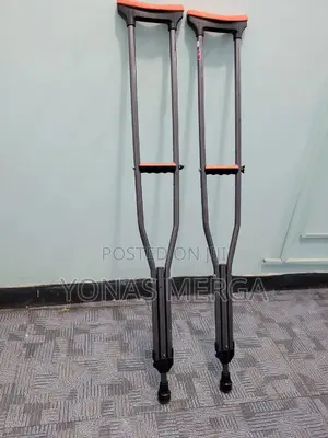 Photo - Underarm Crutches፳黐available in Multiple Sizes