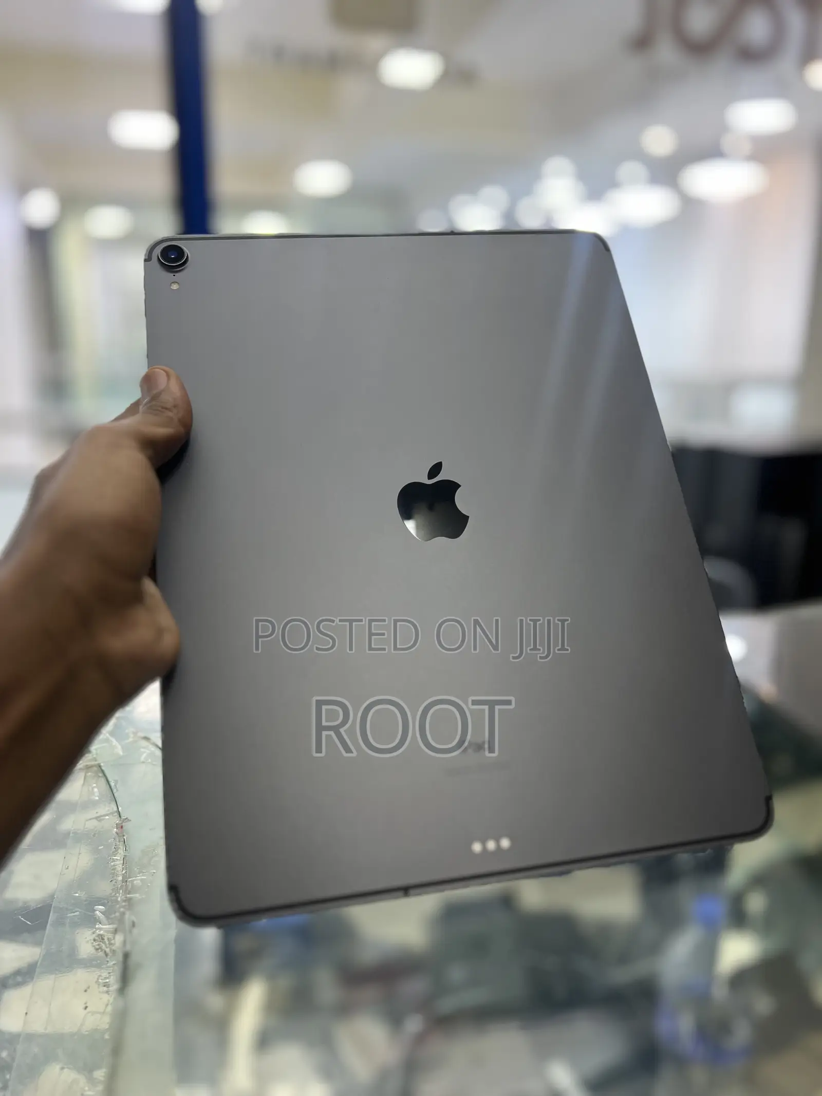 Apple iPad Pro 12.9 (2020) 256 GB Gray